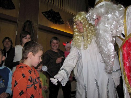 Mikulášské zpívání u stromečku - 3.12.2010